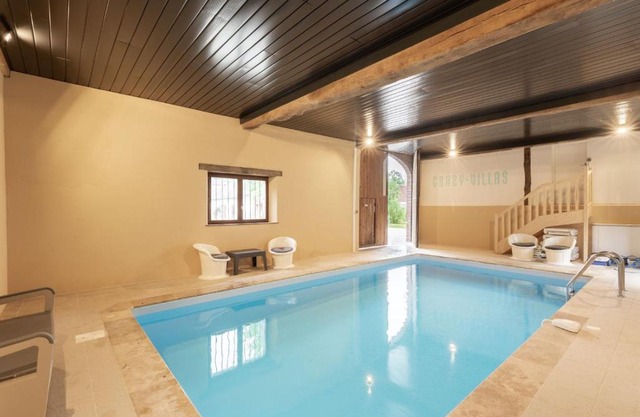 Crazy Villa Ricardière 89 - Indoor heated pool - Basket - 2h Paris - 30p