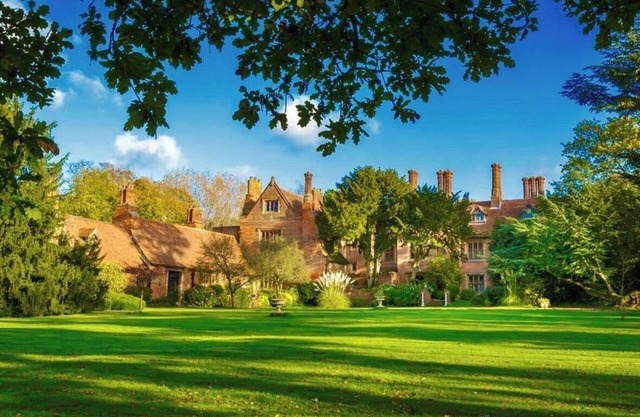 Creeksea Place, Breathtaking Elizabethan Manor House