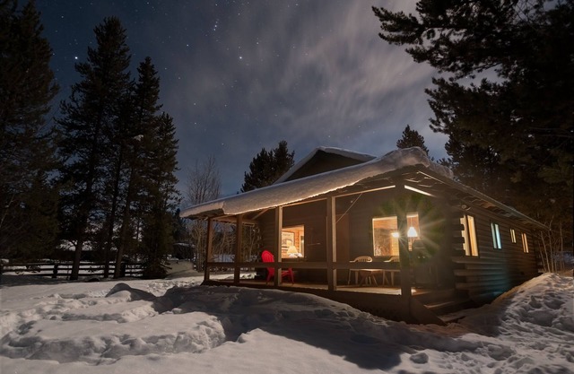 Creekside Cabin in the Heart of the Sawtooth Mountains