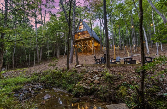 Creekside Hot Tub Fire Pit 15 min to Town