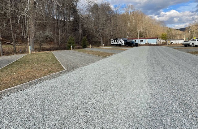 Creekside RV Site A1 * Full Hookup