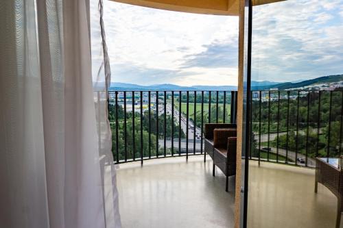 Cremene Tower ApartHotel