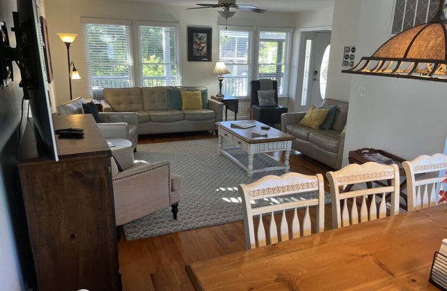 “Crescent Moon” - 5BR – established, top rated, dog friendly, 5 min walk to beach!