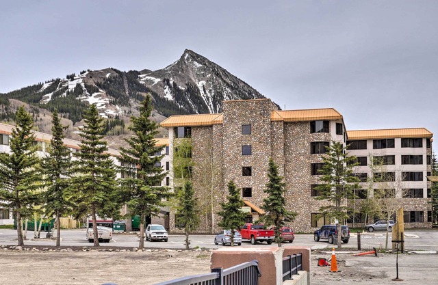 Crested Butte Studio w/Community Hot Tub & Pool!