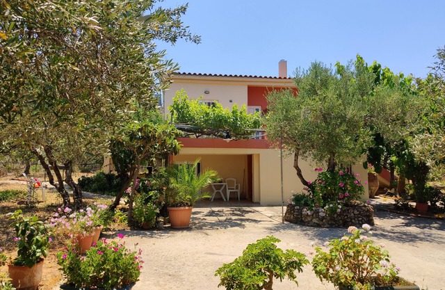 Cretan Rural Living in Olive Grove Cottage