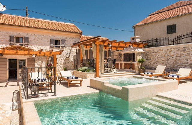 Croatian villa, holiday villa croatia, dalmatian coast villa, croatia villa with pool