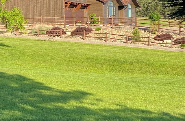 Crow Peak’s Last Best Place. (Sleeps 8)