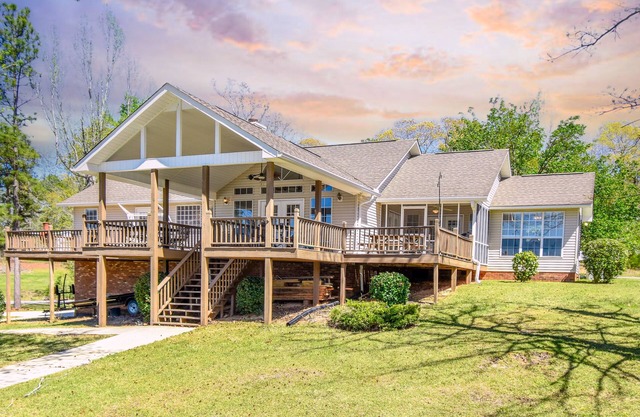 Crystal Clearwaters by Big Fish Real Estate Group at Lake Martin