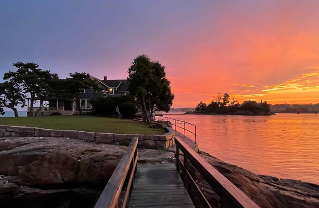 CT Private Home on Belden Island