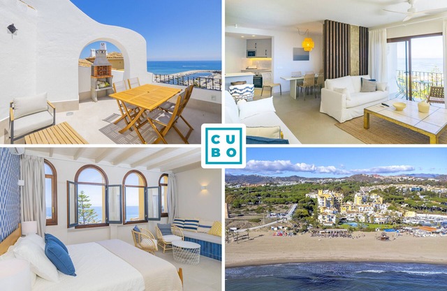 Cubo's Atico Cabopino Port & Parking/close to beach/free wifi/community pool