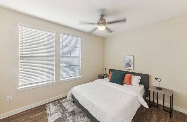 Cullen 5312 I New Construction 2Bd Apt I Gated