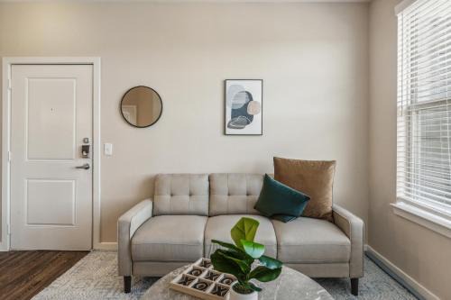 Cullen 7309 I Corporate 1bd Apartment I Parking