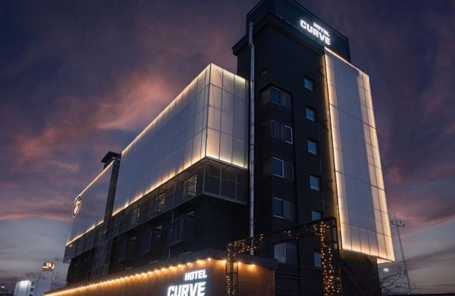 CURVE HOTEL IKSAN