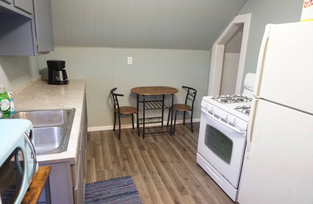 Cute 2 Bedroom Near Starved Rock & Downtown Ottawa