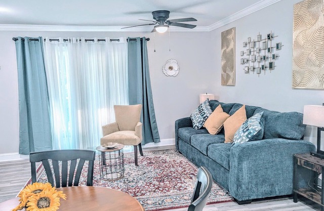 Cute Apartment Near the Airport-9B