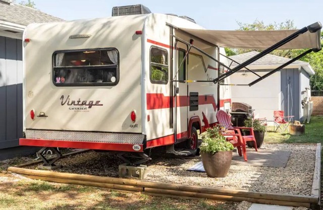 Cute Vintage Camper