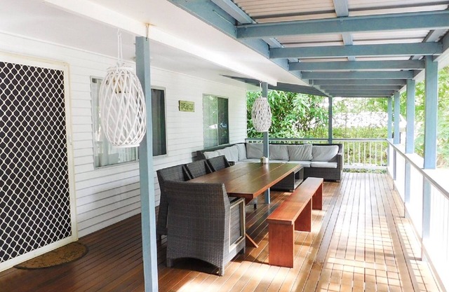 Cutie on the Beach - Beachfront - Pet Friendly - Sleeps 11