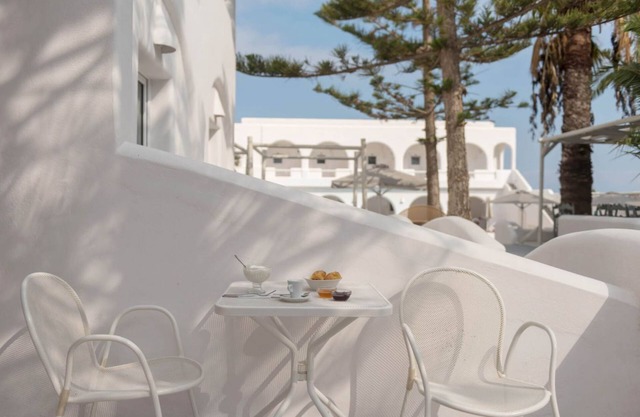 Daedalus Hotel