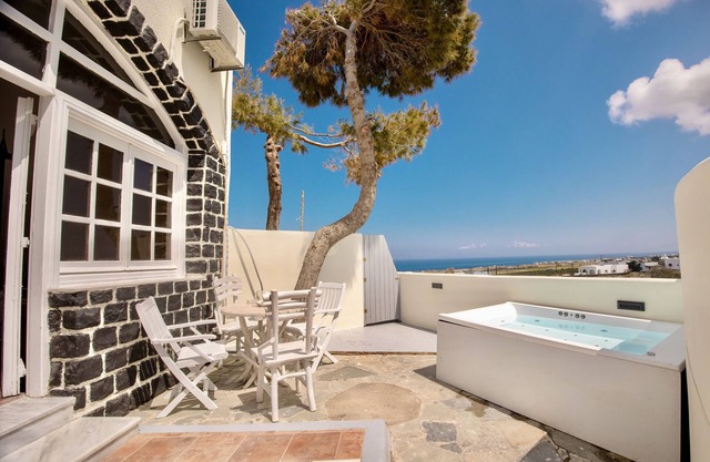 Dawn Suites Santorini
