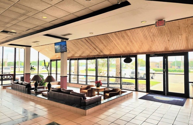 Days Inn by Wyndham Bay City