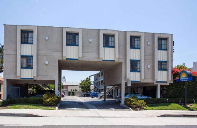 Days Inn by Wyndham Orange Anaheim