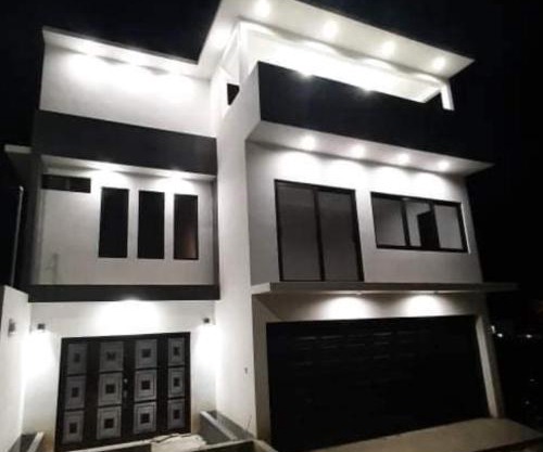 De León Home, a 4 minutos del aeropuerto