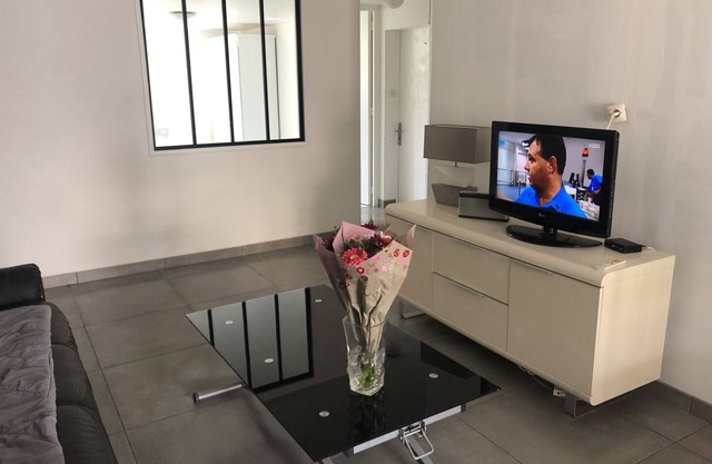 DECO CAREFUL ALL ON FOOT 2KM FROM THE BEACH