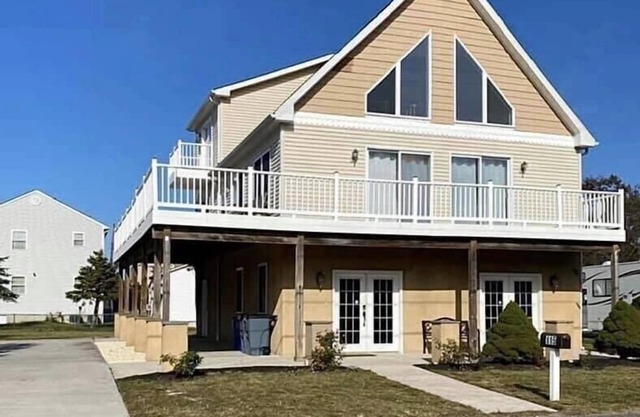 Delaware Bay Views/Sunsets/Zoo/Wineries/Golf/Pool/near Cape May Wildood Beaches