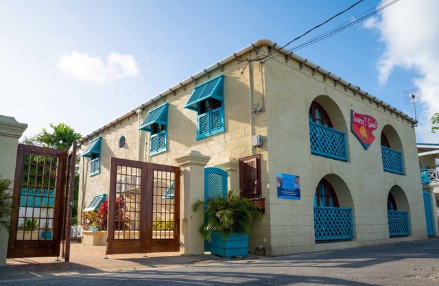 Delightful 1-bed beachside rental -SEA SHELL