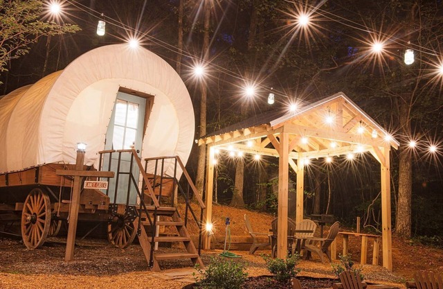 Delightful Wagon with Incredible Hiking Trails and Activities in Tennessee