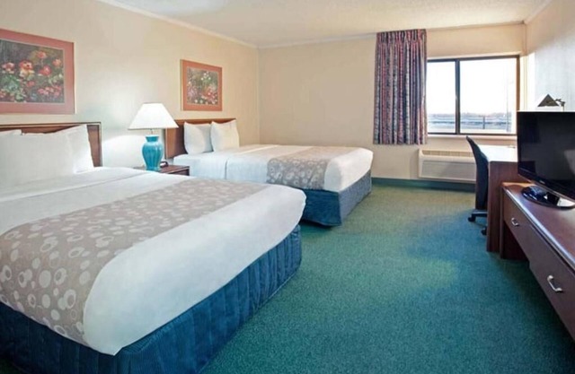 Deluxe 2 Queen Bed Non-Smoking