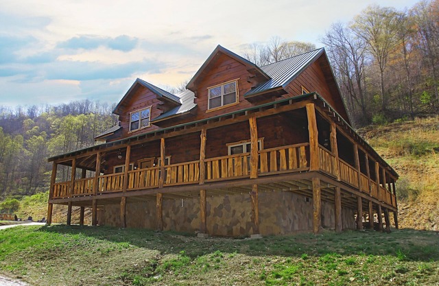 Deluxe 4 Bedroom 4-1/2 Bath Log Cabin With Theater Room