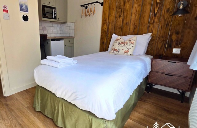 Deluxe 6 - Single - New Forest