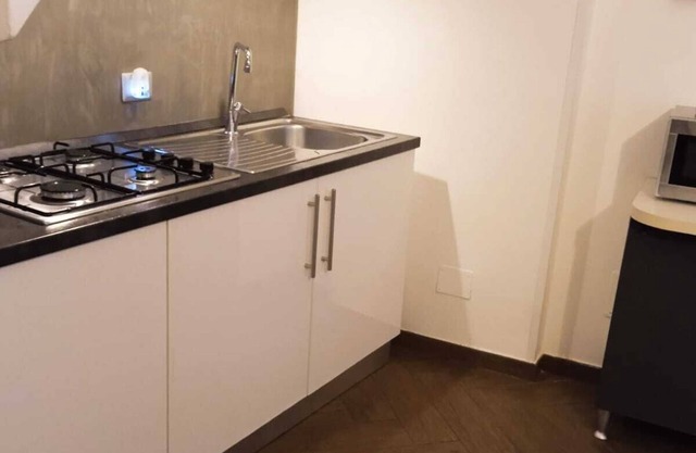 Deluxe apartment 1 historic center of Salerno near boarding and parking