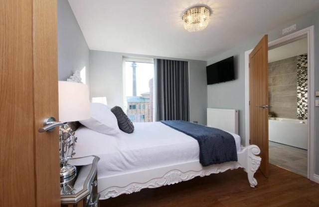 Deluxe Apartment with Spacious Terrace for Relaxation