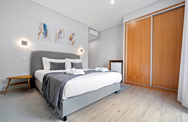 Deluxe Double Room with Balcony Q2