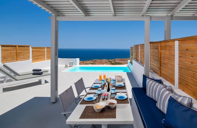 Deluxe Suite Sea View with private pool - Siete Mares Luxury Suites