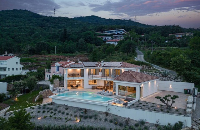 Deluxe Villa Dana with beautiful view