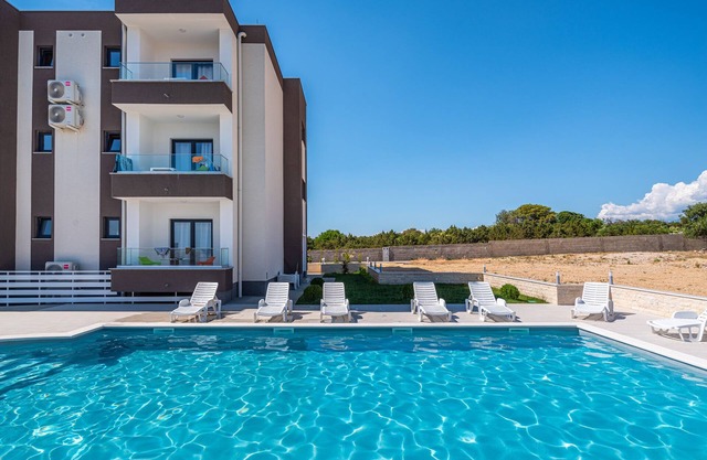 Deluxe Villa Laura for 8