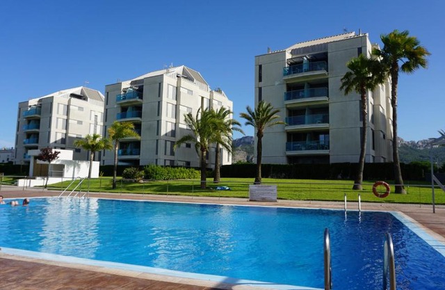 Denia Beach Suite with pool, sun terrace and tennis court