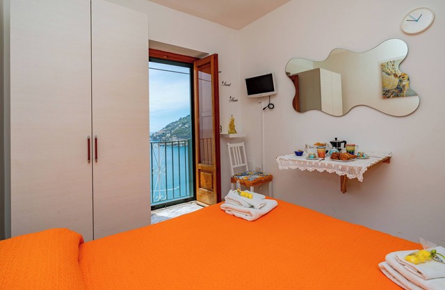 Dependance Rosetta Sea View Bedroom with French Balcony Free Wifi Air Condition
