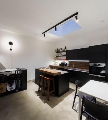 Design Loft with Free Private Parking