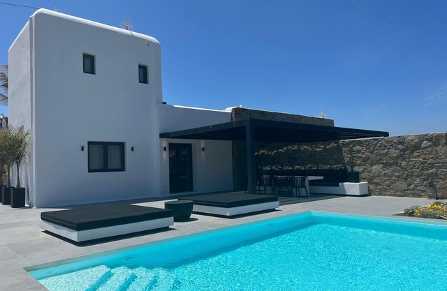 DESIGN VILLAS WITH THE MOST BEAUTIFUL SEA VIEW! BLACK AND WHITE VILLAS MYKONOS
