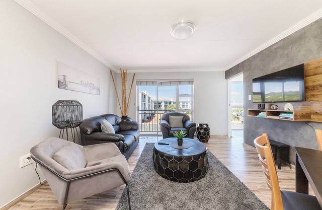 Designer 2 Bed Apartment - Big Bay Beach Club