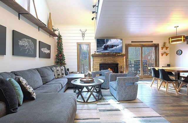 Designer Cabin 3-Min Walk to Exclusive Lake Club! 2-Min Drive to Ski Lifts!