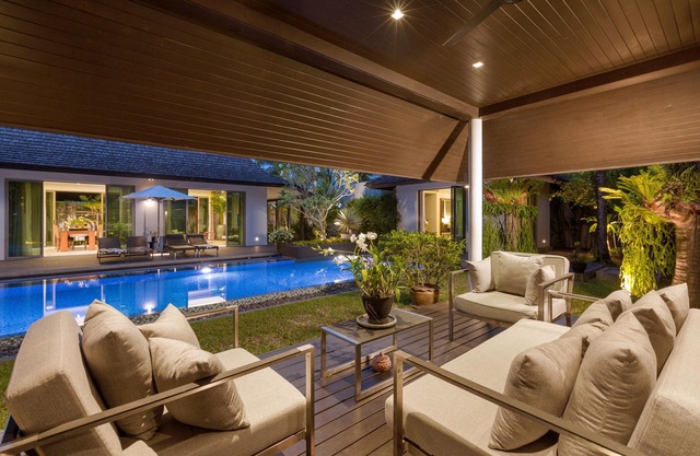 DESIGNER VILLA ON WEST COAST NEAR BEST BEACH AND LAGUNA