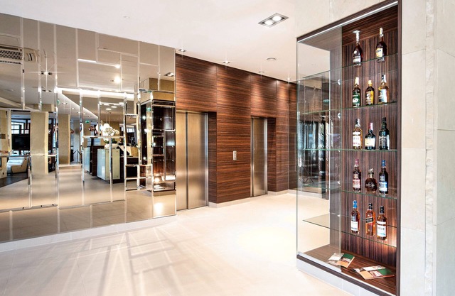 DeSilva Premium Opole