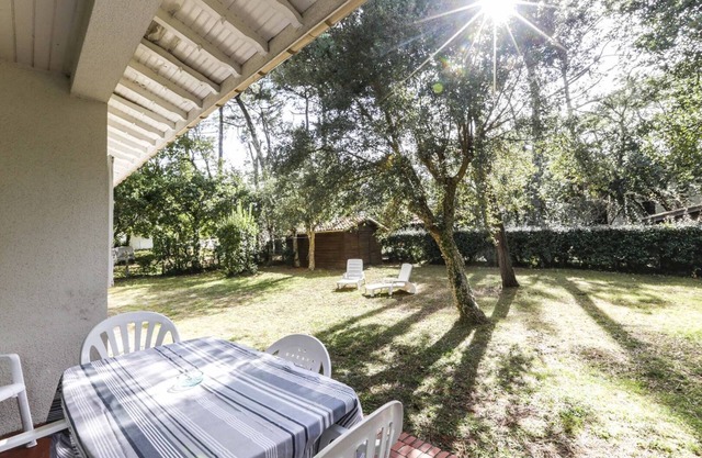 Detached single-storey house close to the Estagnots beach in Seignosse, where.