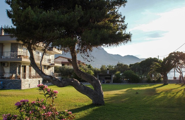Diakopto beachfront, extra comfort 3BR family apartment (Punda Beach)
