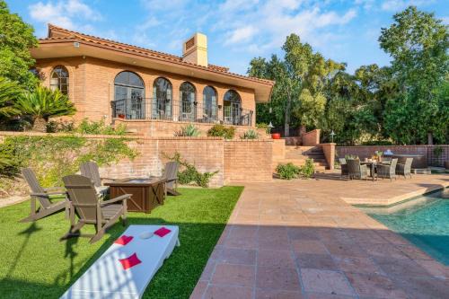 Diamondback by AvantStay Luxury Retreat Pool